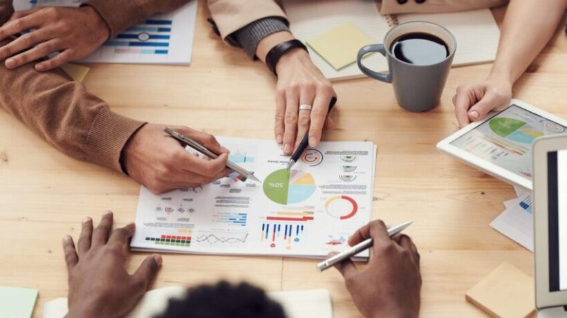 What Is the Difference Between Data Science and Data Analytics?