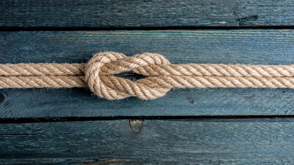 Additional tips for tying most secure rope knot