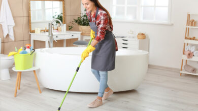 What are the five steps of cleaning procedure of a bathroom?