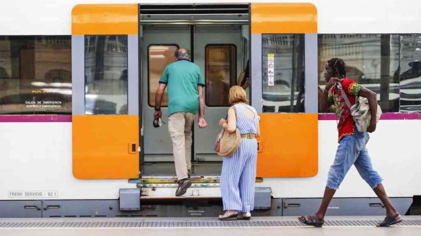 Public Transit: Your Ticket to Stress-Free Commuting?