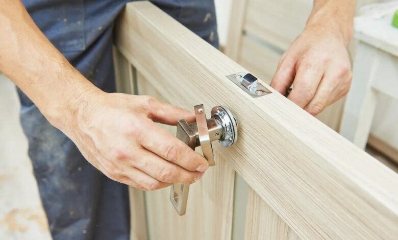 How do you fix a bad door jamb