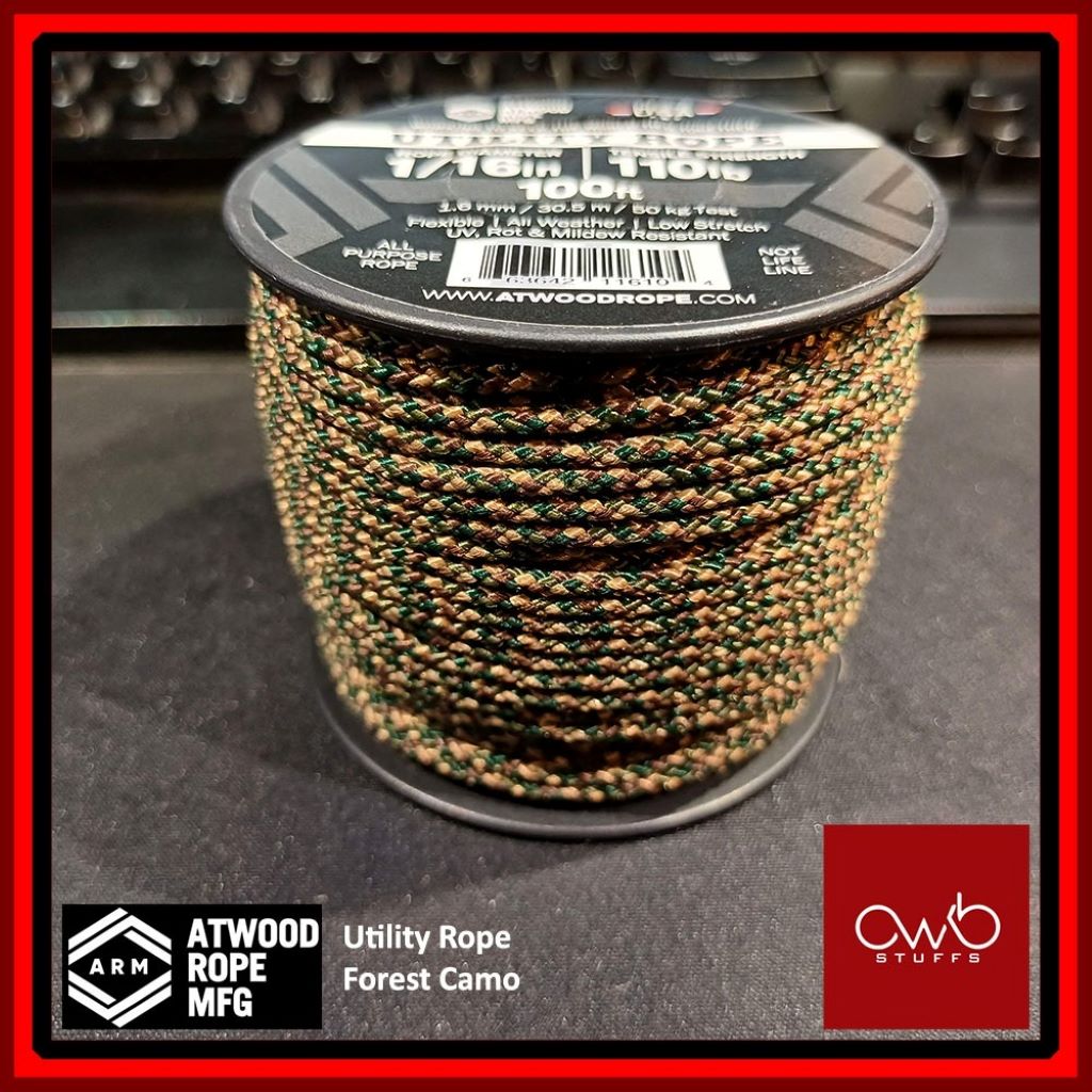 Close-up of Attwood 11704-2 rope fibers highlighting durability and marine performance.